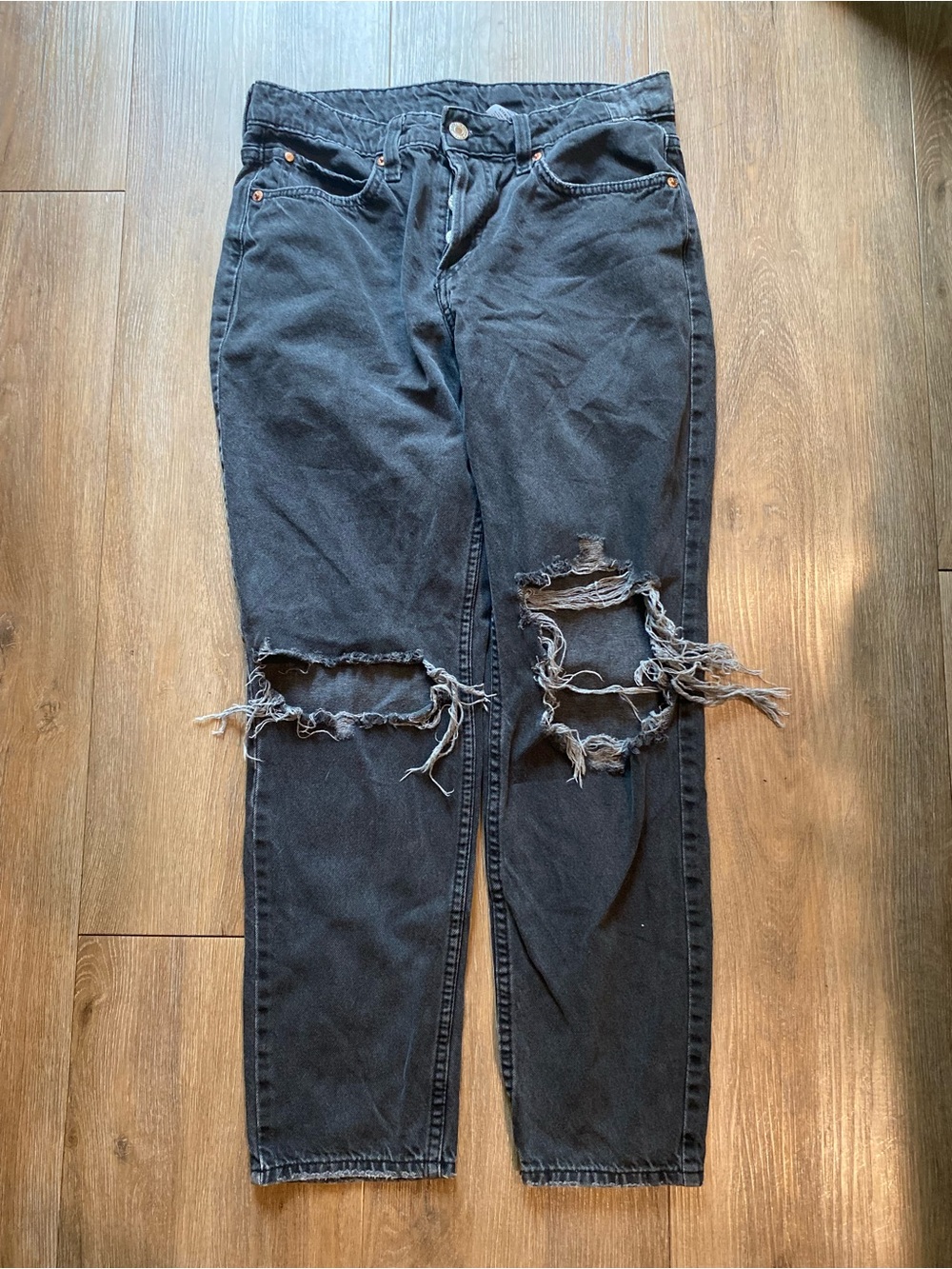 H&M &Denim Charcoal Black Distressed Low Rise Boyfriend Jeans Size US 6